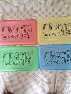 Crayola Colorful Lid Storage Set - Pink, Yellow, Green, Blue